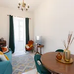 Pietroburgo By In Apartament *